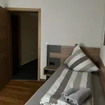 Waldschlosschen *